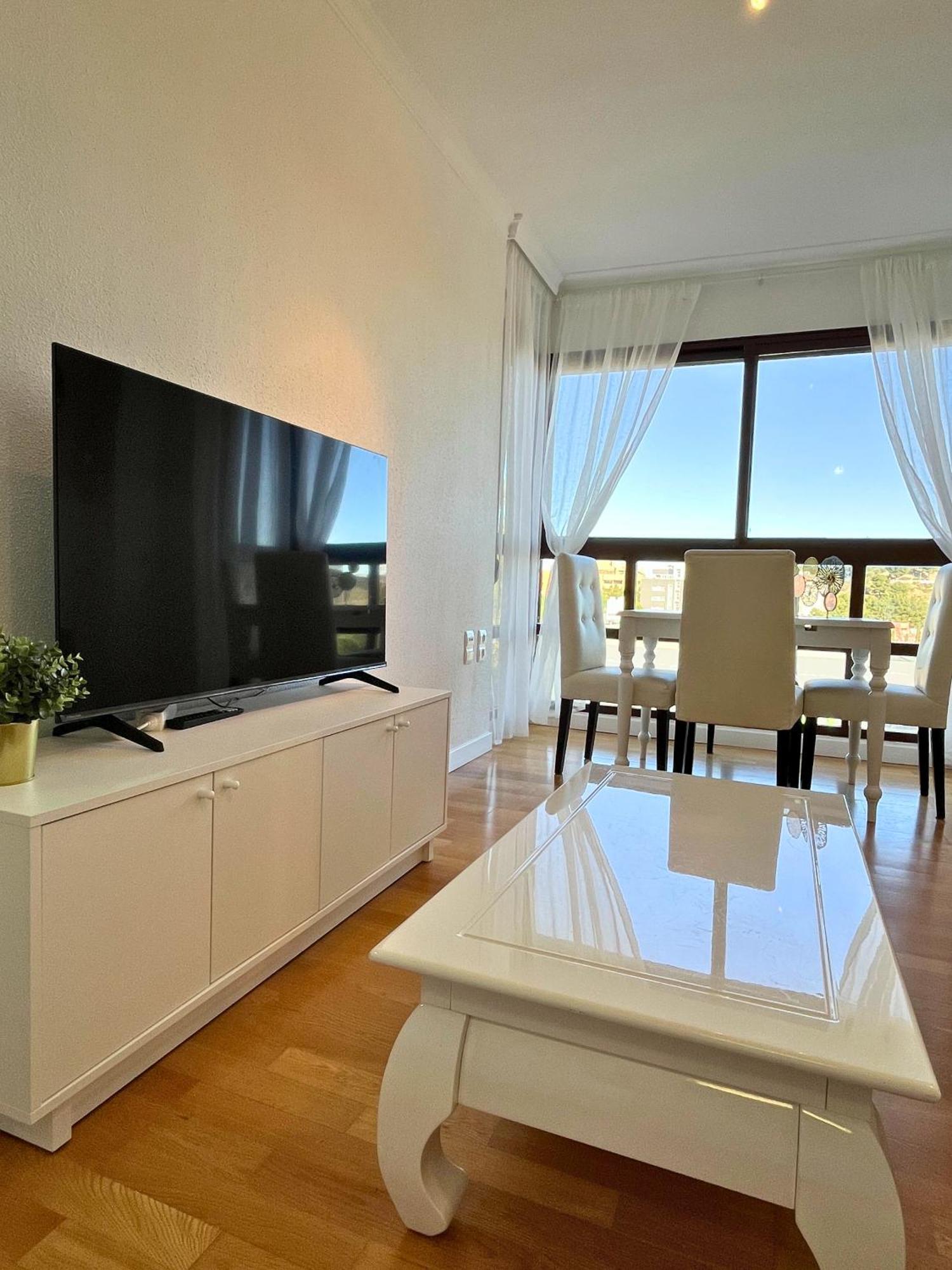 Jc Suites, Airport Appartement *