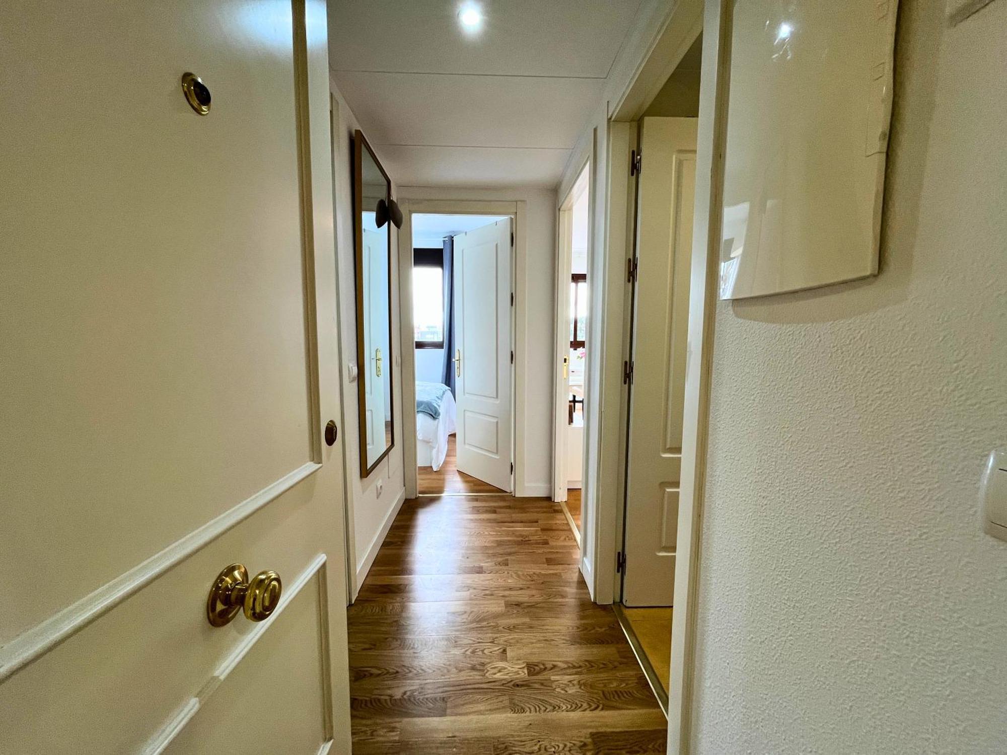 Jc Suites, Airport Appartement *